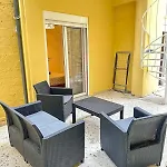 Sunshore Center #1 Apartment