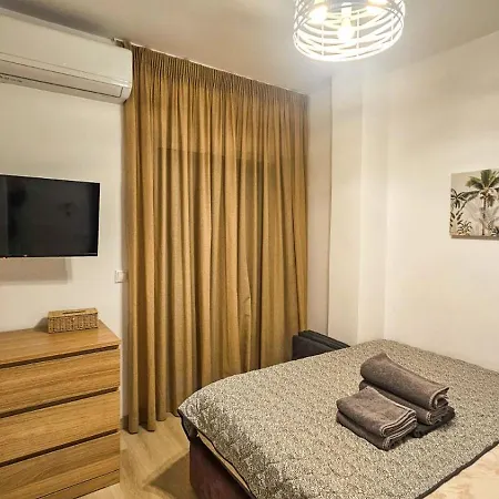 Sunshore Center #1 Apartment